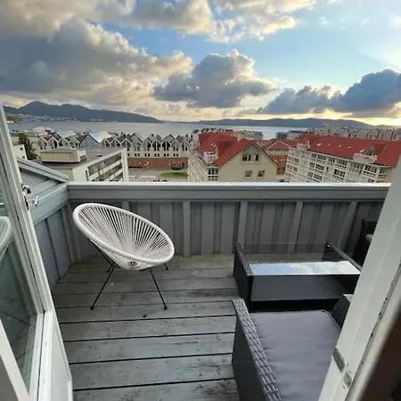 Romslig Leilighet I Sandviken Bergen Eksteriør billede